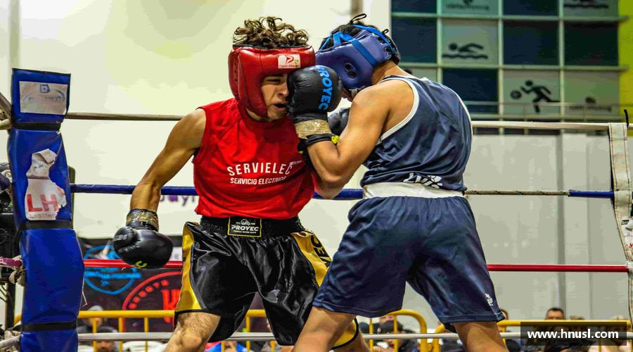 竞技宝官网网站拼搏拼出精彩，勇敢向前